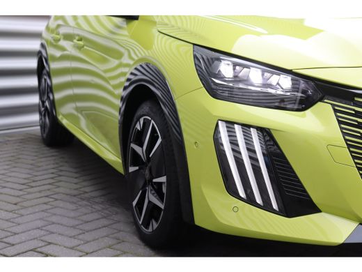 Peugeot 208 1.2 HYBRID 110PK GT PACK AUTOMAAT / NAVI / LEDER / CLIMA / PDC / 17" LMV / CAMERA / KEYLESS / ADA... ActivLease financial lease
