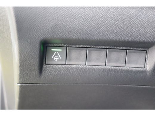Peugeot 208 1.2 HYBRID 110PK GT PACK AUTOMAAT / NAVI / LEDER / CLIMA / PDC / 17" LMV / CAMERA / KEYLESS / ADA... ActivLease financial lease