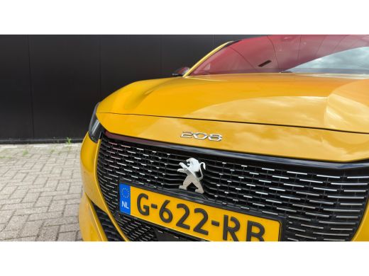 Peugeot 208 1.2 PureTech GT-Line | Panoramadak | Carplay | Adaptieve Cruise | Navigatie | Getint Glas | Parke... ActivLease financial lease