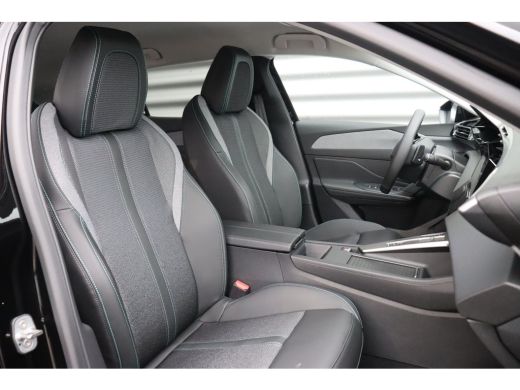 Peugeot 408 1.6 HYBRID 225PK ALLURE AVANTAGE AUTOMAAT / NAVI / LEDER / LED / PDC / 19" LMV / 360 CAMERA / KEY... ActivLease financial lease