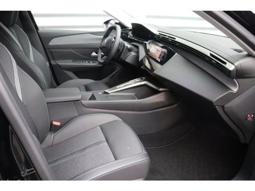 Peugeot 408 1.6 HYBRID 225PK ALLURE AVANTAGE AUTOMAAT / NAVI / LEDER / LED / PDC / 19" LMV / 360 CAMERA / KEY... ActivLease financial lease