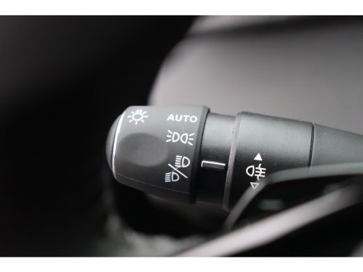 Peugeot 408 1.6 HYBRID 225PK ALLURE AVANTAGE AUTOMAAT / NAVI / LEDER / LED / PDC / 19" LMV / 360 CAMERA / KEY... ActivLease financial lease