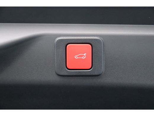 Peugeot e-3008 DUAL MOTOR 73KWH GT LAUNCH EDITION 325PK / NAVI / LEDER / CLIMA / FULL-LED / 20" LMV / KEYLESS / ... ActivLease financial lease
