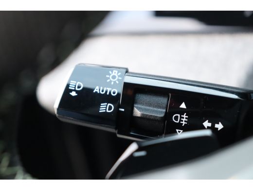 Peugeot e-3008 DUAL MOTOR 73KWH GT LAUNCH EDITION 325PK / NAVI / LEDER / CLIMA / FULL-LED / 20" LMV / KEYLESS / ... ActivLease financial lease