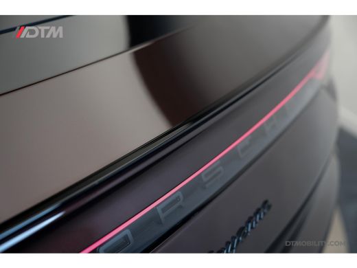 Porsche Cayenne 3.0 E-Hybrid Platinum Edition | Achterasbesturing | Luchtvering | Panorama | Trekhaak | ActivLease financial lease