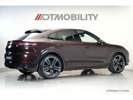 Porsche Cayenne 3.0 E-Hybrid Platinum Edition | Achterasbesturing | Luchtvering | Panorama | Trekhaak | ActivLease financial lease