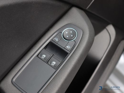 Renault Clio 1.6 E-Tech Hybrid 145 Equilibre | Automaat | Airco | Cruise Control | LED | Apple Carplay/Android... ActivLease financial lease