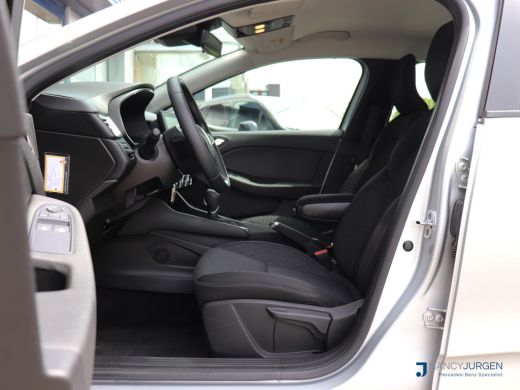 Renault Clio 1.6 E-Tech Hybrid 145 Equilibre | Automaat | Airco | Cruise Control | LED | Apple Carplay/Android... ActivLease financial lease