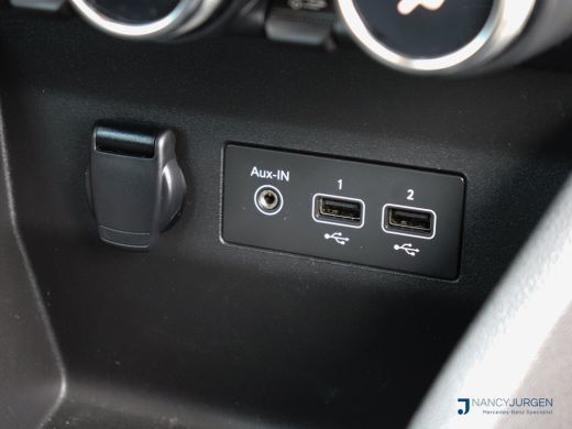 Renault Clio 1.6 E-Tech Hybrid 145 Equilibre | Automaat | Airco | Cruise Control | LED | Apple Carplay/Android... ActivLease financial lease