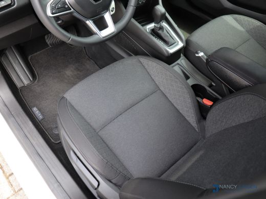Renault Clio 1.6 E-Tech Hybrid 145 Equilibre | Automaat | Airco | Cruise Control | LED | Apple Carplay/Android... ActivLease financial lease
