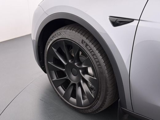 Tesla Model Y Long Range AWD 75 kWh SOH 94%| QUICKSILVER!| TESLA FABRIEKSGARANTIE TOT 02-2028/ 80.000KM | FABRI... ActivLease financial lease