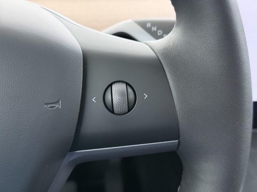 Tesla Model Y Long Range AWD 75 kWh SOH 94%| QUICKSILVER!| TESLA FABRIEKSGARANTIE TOT 02-2028/ 80.000KM | FABRI... ActivLease financial lease