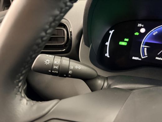 Toyota Yaris 1.5 Hybrid 115 Dynamic ActivLease financial lease