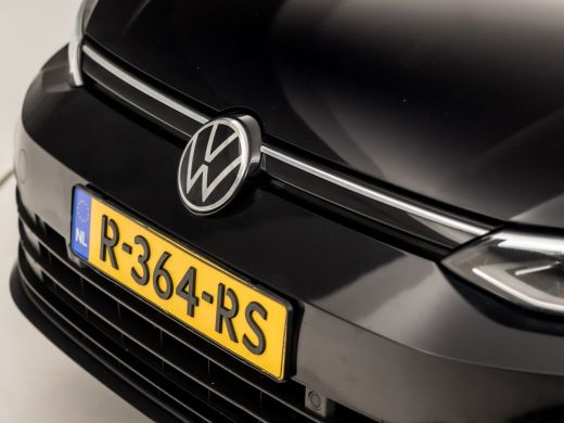 Volkswagen Golf Variant 1.0 TSI Life Sport (APPLE CARPLAY, GROOT NAVI, CAMERA, MEMORY SEAT, ALCANTARA, GETINT GLA... ActivLease financial lease