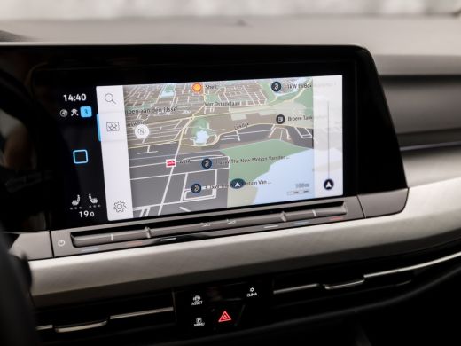 Volkswagen Golf Variant 1.0 TSI Life Sport (APPLE CARPLAY, GROOT NAVI, CAMERA, MEMORY SEAT, ALCANTARA, GETINT GLA... ActivLease financial lease