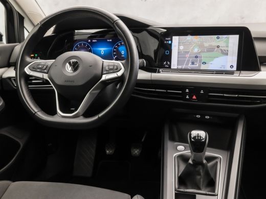 Volkswagen Golf Variant 1.0 TSI Life Sport (APPLE CARPLAY, GROOT NAVI, CAMERA, MEMORY SEAT, ALCANTARA, GETINT GLA... ActivLease financial lease