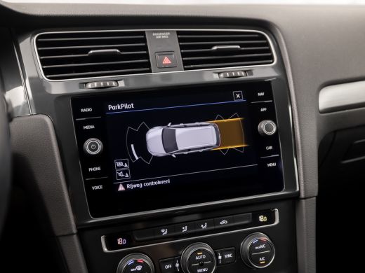 Volkswagen Golf Variant 1.0 TSI Sportline 116Pk Automaat (GROOT NAVI, APPLE CARPLAY, CLIMATE, ADAPTIVE CRUISE, PA... ActivLease financial lease