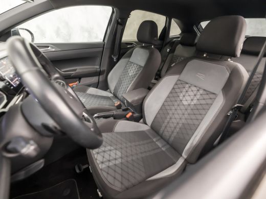 Volkswagen Taigo 1.0 TSI R-Line Automaat (2X R-LINE, VIRTUAL COCKPIT, APPLE CARPLAY, GROOT NAVI, CAMERA, STOELVERW... ActivLease financial lease