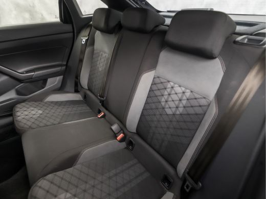 Volkswagen Taigo 1.0 TSI R-Line Automaat (2X R-LINE, VIRTUAL COCKPIT, APPLE CARPLAY, GROOT NAVI, CAMERA, STOELVERW... ActivLease financial lease