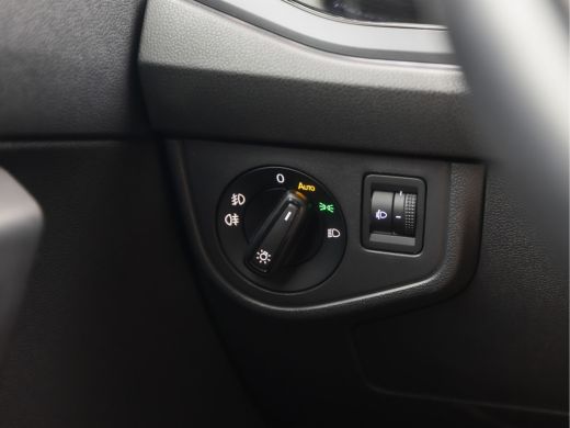 Volkswagen Taigo 1.0 TSI R-Line Automaat (2X R-LINE, VIRTUAL COCKPIT, APPLE CARPLAY, GROOT NAVI, CAMERA, STOELVERW... ActivLease financial lease