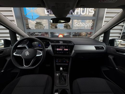 Volkswagen Touran 1.5 TSI 150 pk Comfortline Business 7pers. 7-DSG | Achteruitrijcamera | Navigatie | Cruise contro... ActivLease financial lease