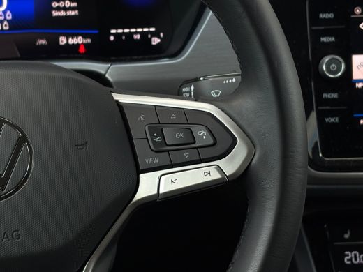 Volkswagen Touran 1.5 TSI 150 pk Comfortline Business 7pers. 7-DSG | Achteruitrijcamera | Navigatie | Cruise contro... ActivLease financial lease