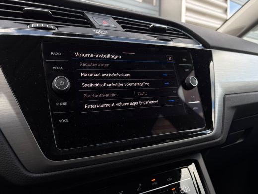 Volkswagen Touran 1.5 TSI 150 pk Comfortline Business 7pers. 7-DSG | Achteruitrijcamera | Navigatie | Cruise contro... ActivLease financial lease