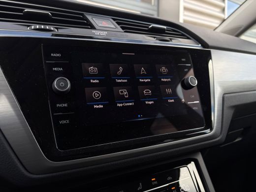 Volkswagen Touran 1.5 TSI 150 pk Comfortline Business 7pers. 7-DSG | Achteruitrijcamera | Navigatie | Cruise contro... ActivLease financial lease