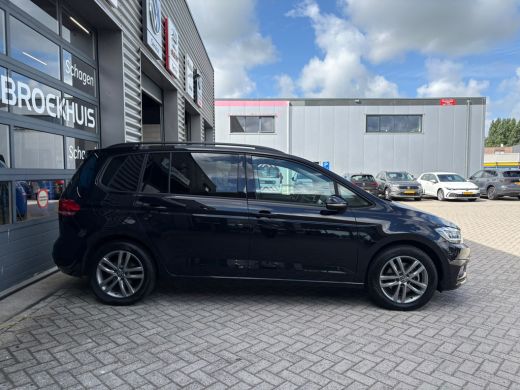 Volkswagen Touran 1.5 TSI 150 pk Comfortline Business 7pers. 7-DSG | Achteruitrijcamera | Navigatie | Cruise contro... ActivLease financial lease