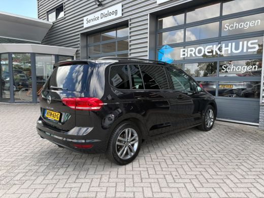 Volkswagen Touran 1.5 TSI 150 pk Comfortline Business 7pers. 7-DSG | Achteruitrijcamera | Navigatie | Cruise contro... ActivLease financial lease