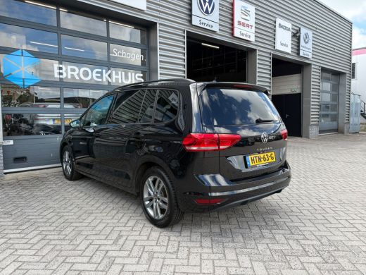 Volkswagen Touran 1.5 TSI 150 pk Comfortline Business 7pers. 7-DSG | Achteruitrijcamera | Navigatie | Cruise contro... ActivLease financial lease