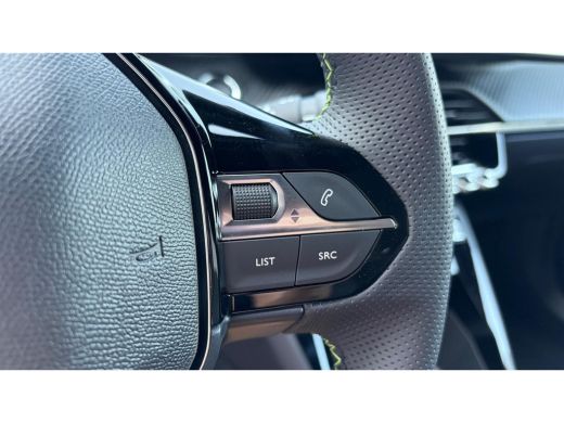 Peugeot 2008 GT | Active Safety Brake met camera en radar (automatisch noodremsysteem) met Distance Alert (waa... ActivLease financial lease