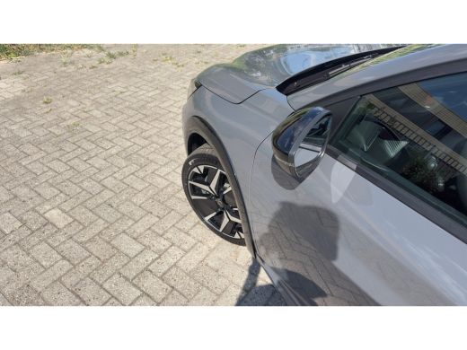Peugeot 208 GT | Elektrische parkeerrem | Extra getinte achterste zijruiten en achterruit | Extra getinte ach... ActivLease financial lease