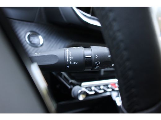 Peugeot e-2008 EV Active Pack 50 kWh | NL-AUTO! | CRUISE | LANE ASSIST | LED | PARK SENS | CLIMA | DEALER OH! | ... ActivLease financial lease