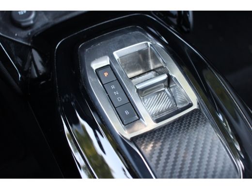 Peugeot e-2008 EV Active Pack 50 kWh | NL-AUTO! | CRUISE | LANE ASSIST | LED | PARK SENS | CLIMA | DEALER OH! | ... ActivLease financial lease