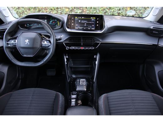 Peugeot e-2008 EV Active Pack 50 kWh | NL-AUTO! | CRUISE | LANE ASSIST | LED | PARK SENS | CLIMA | DEALER OH! | ... ActivLease financial lease