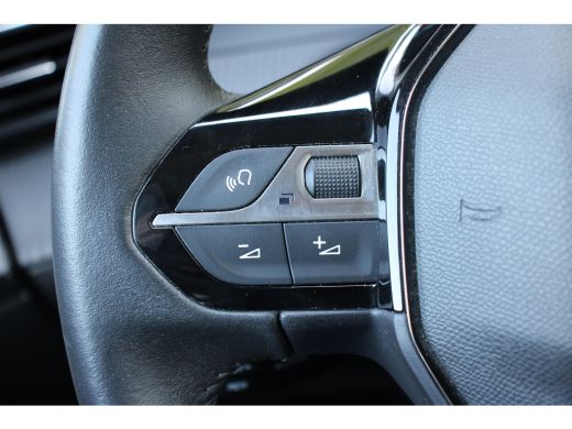 Peugeot e-2008 EV Active Pack 50 kWh | NL-AUTO! | CRUISE | LANE ASSIST | LED | PARK SENS | CLIMA | DEALER OH! | ... ActivLease financial lease