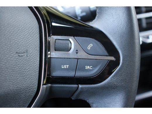Peugeot e-2008 EV Active Pack 50 kWh | NL-AUTO! | CRUISE | LANE ASSIST | LED | PARK SENS | CLIMA | DEALER OH! | ... ActivLease financial lease
