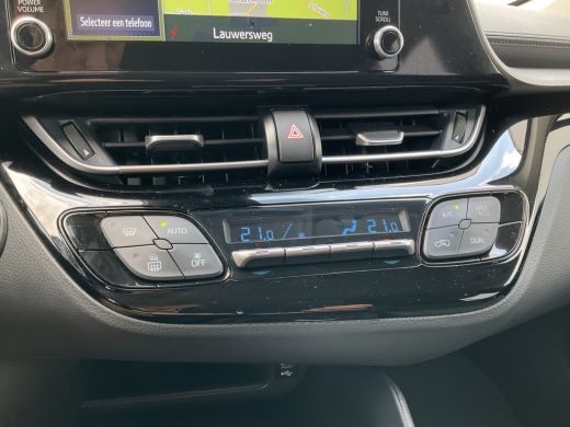 Toyota C-HR 1.8 Hybrid Carplay Camera Adapt.Cruise Hoge Zit DAB Business ActivLease financial lease