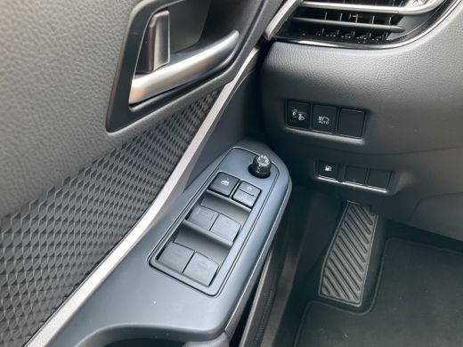 Toyota C-HR 1.8 Hybrid Carplay Camera Adapt.Cruise Hoge Zit DAB Business ActivLease financial lease