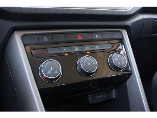 Volkswagen T-Roc 1.0 TSI Style | NL-AUTO! | 1E EIGENAAR | ADAPTIVE CRUISE | LANE ASSIST | CAMERA | PARK SENS V+A |... ActivLease financial lease