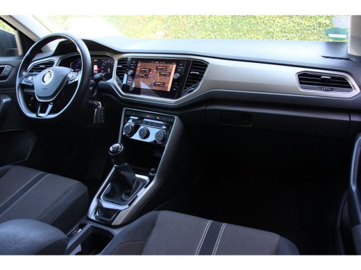 Volkswagen T-Roc 1.0 TSI Style | NL-AUTO! | 1E EIGENAAR | ADAPTIVE CRUISE | LANE ASSIST | CAMERA | PARK SENS V+A |... ActivLease financial lease