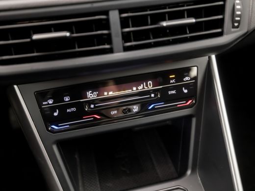 Volkswagen Taigo 1.0 TSI Sport (PANORAMADAK, 1e EIGENAAR, VIRTUAL COCKPIT, APPLE CARPLAY, GROOT NAVI, CLIMATE, STO... ActivLease financial lease