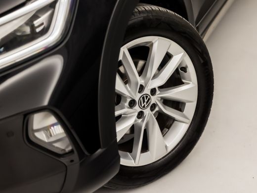 Volkswagen Taigo 1.0 TSI Sport (PANORAMADAK, 1e EIGENAAR, VIRTUAL COCKPIT, APPLE CARPLAY, GROOT NAVI, CLIMATE, STO... ActivLease financial lease