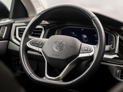 Volkswagen Taigo 1.0 TSI Sport (PANORAMADAK, 1e EIGENAAR, VIRTUAL COCKPIT, APPLE CARPLAY, GROOT NAVI, CLIMATE, STO... ActivLease financial lease