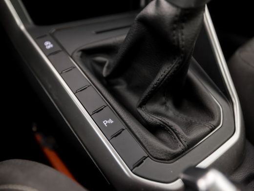Volkswagen Taigo 1.0 TSI Sport (PANORAMADAK, 1e EIGENAAR, VIRTUAL COCKPIT, APPLE CARPLAY, GROOT NAVI, CLIMATE, STO... ActivLease financial lease