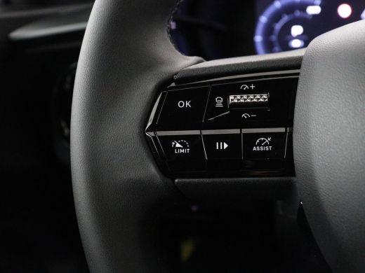 Alfa Romeo Junior Elettrica 54 kWh | SOH 97,3% | Adaptive cruise | Carplay | Full LED | Parkeerhulp | Climate contr... ActivLease financial lease