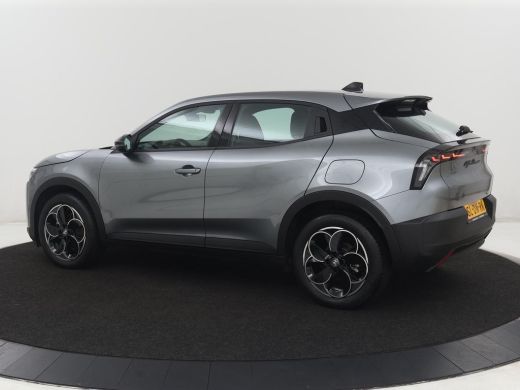 Alfa Romeo Junior Elettrica 54 kWh | SOH 97,3% | Adaptive cruise | Carplay | Full LED | Parkeerhulp | Climate contr... ActivLease financial lease