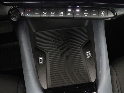 Alfa Romeo Junior Elettrica 54 kWh | SOH 97,3% | Adaptive cruise | Carplay | Full LED | Parkeerhulp | Climate contr... ActivLease financial lease