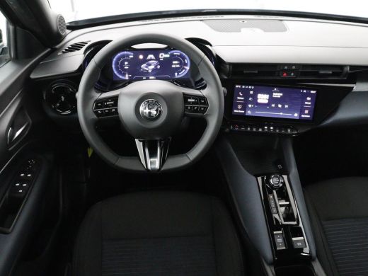 Alfa Romeo Junior Elettrica 54 kWh | SOH 97,3% | Adaptive cruise | Carplay | Full LED | Parkeerhulp | Climate contr... ActivLease financial lease